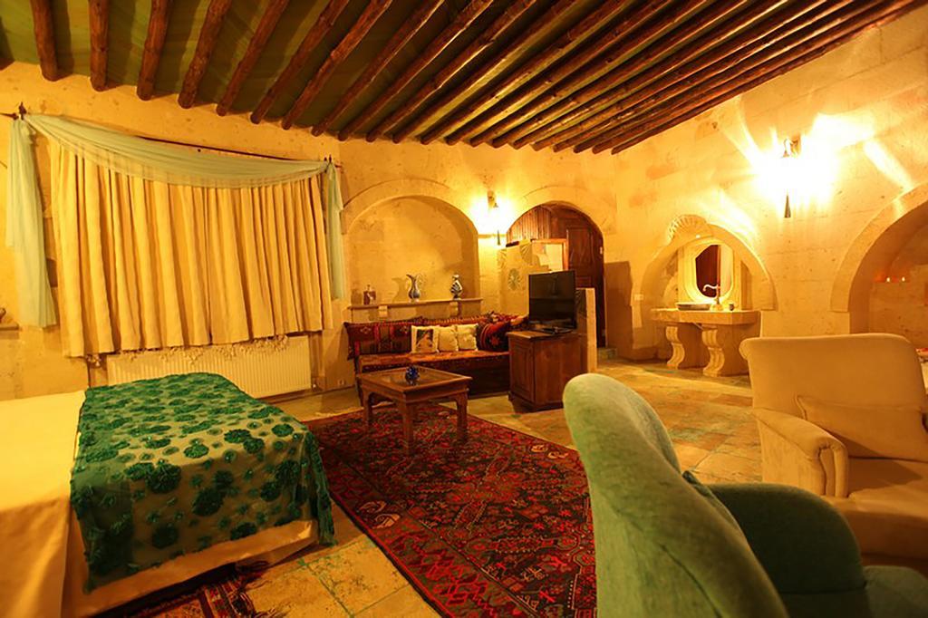 Blue Valley Cave Hotel อูร์กุบ ภายนอก รูปภาพ