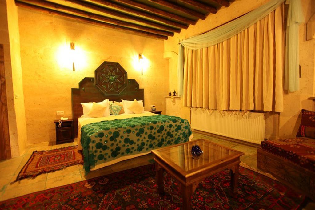 Blue Valley Cave Hotel อูร์กุบ ห้อง รูปภาพ