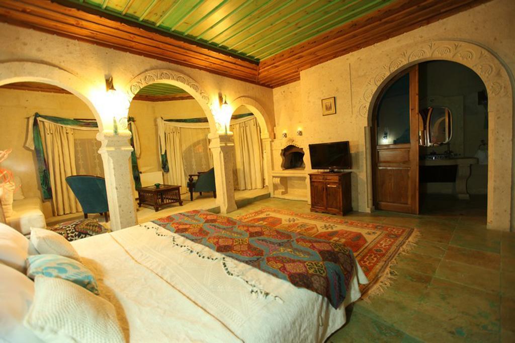 Blue Valley Cave Hotel อูร์กุบ ห้อง รูปภาพ