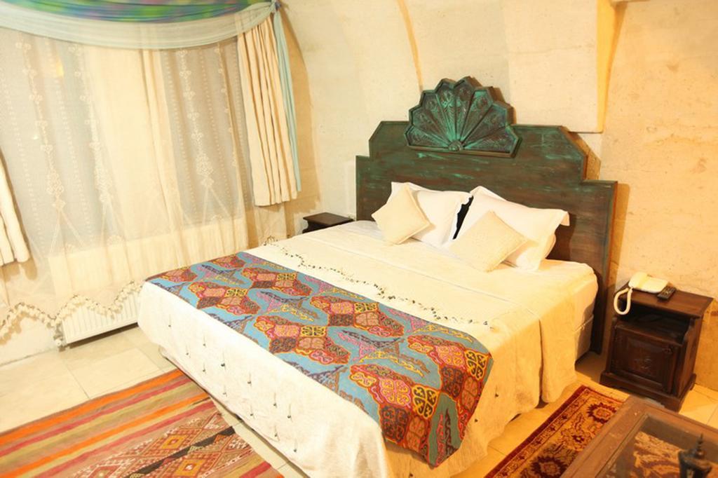Blue Valley Cave Hotel อูร์กุบ ห้อง รูปภาพ